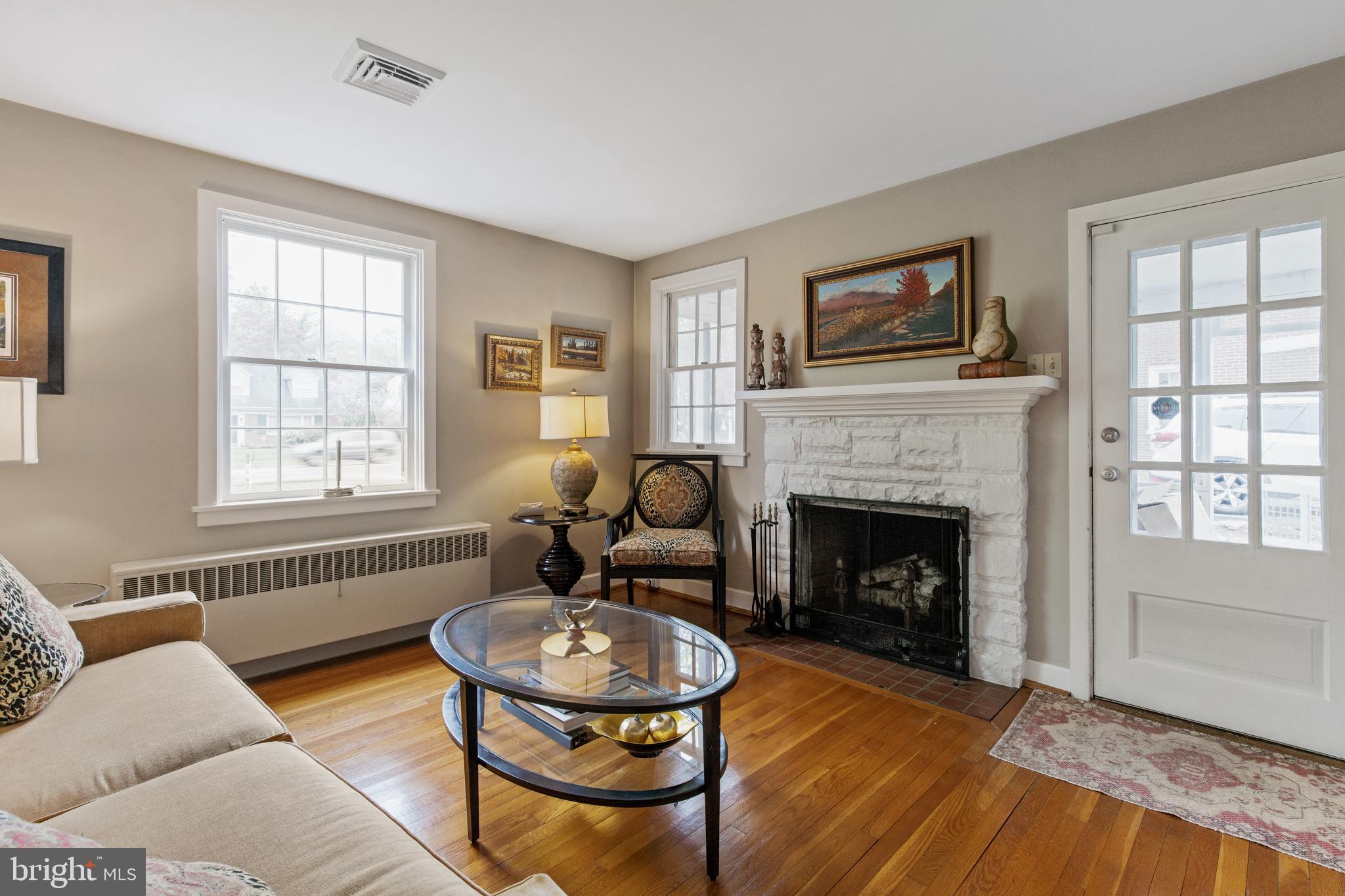 1025 Pleasure Road Lancaster, PA 17601 - Photo 11 of 33 Living room with fireplace