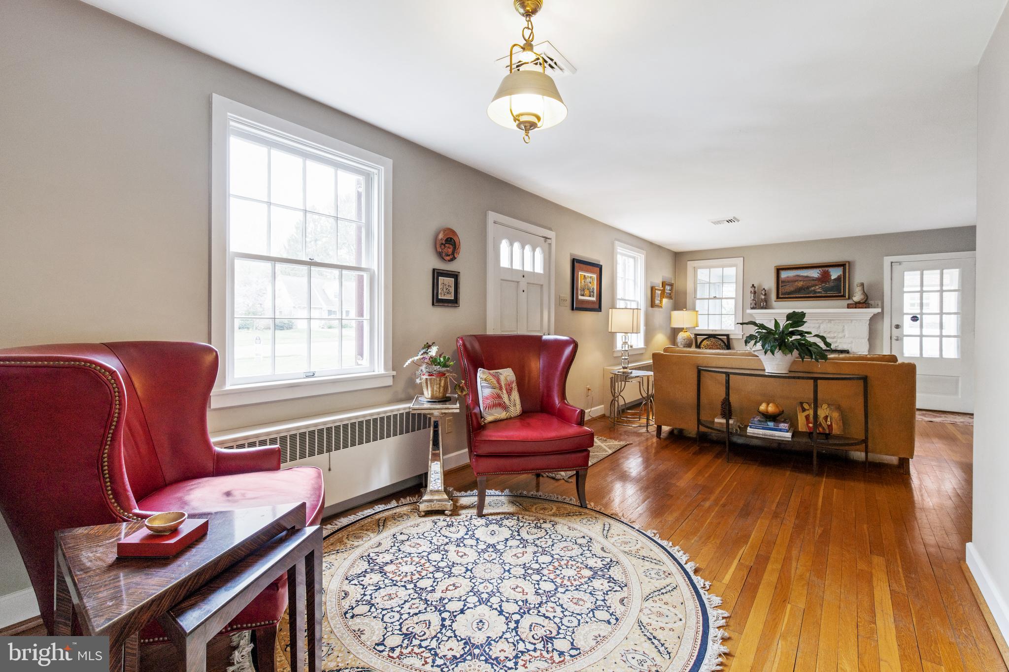 1025 Pleasure Road Lancaster, PA 17601 - Photo 14 of 33 Sitting area