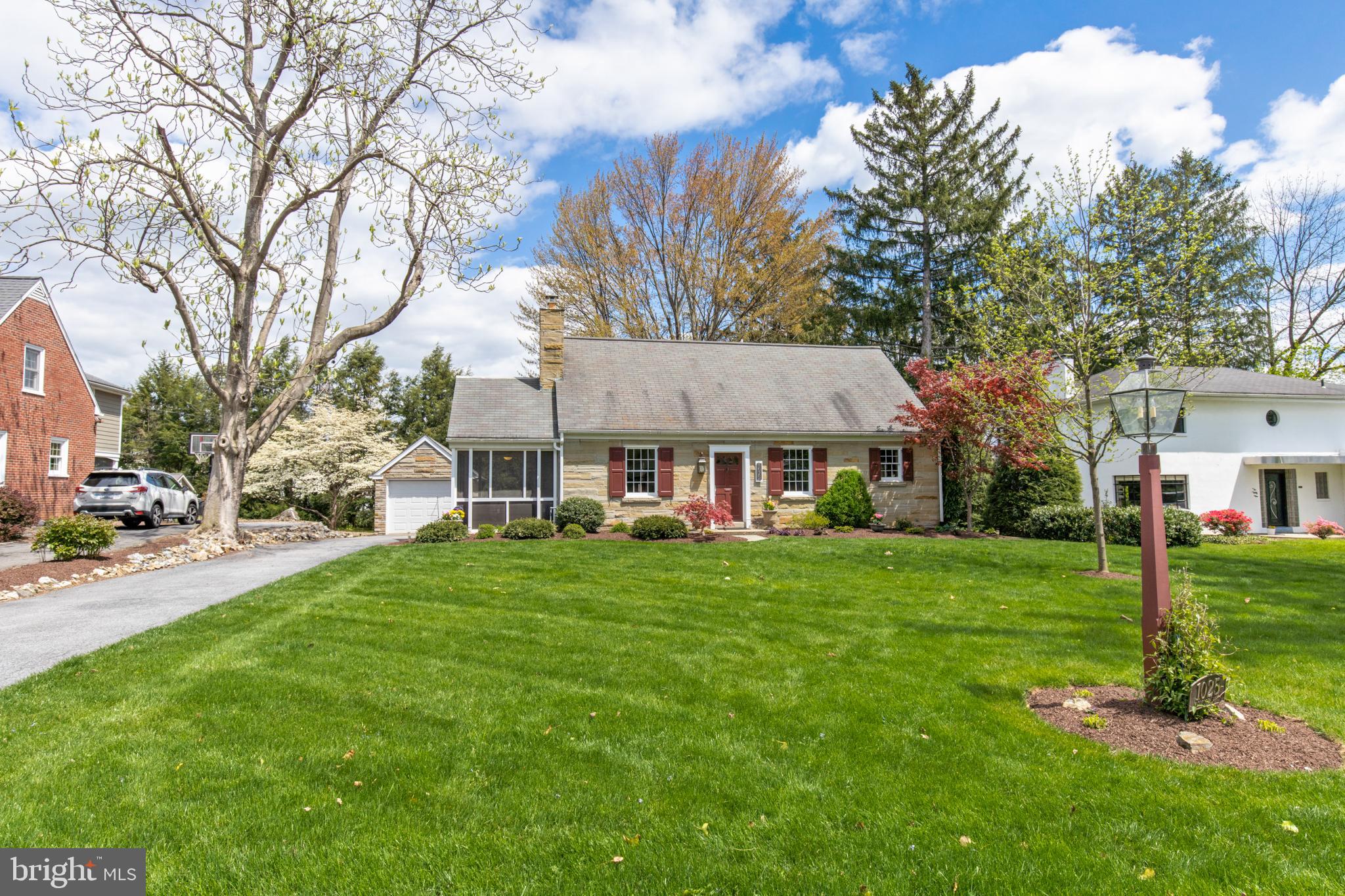 1025 Pleasure Road Lancaster, PA 17601 - Photo 3 of 33 Front view 2