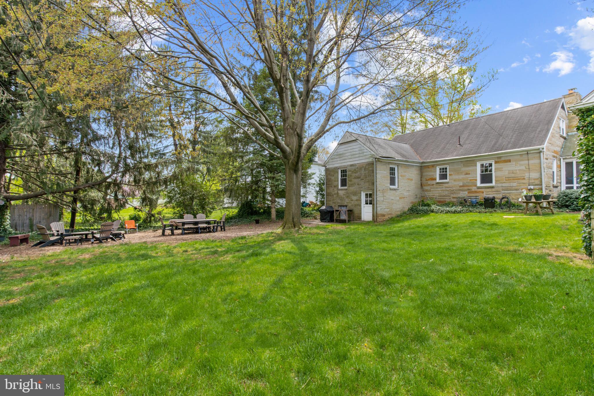 1025 Pleasure Road Lancaster, PA 17601 - Photo 31 of 33 Back yard