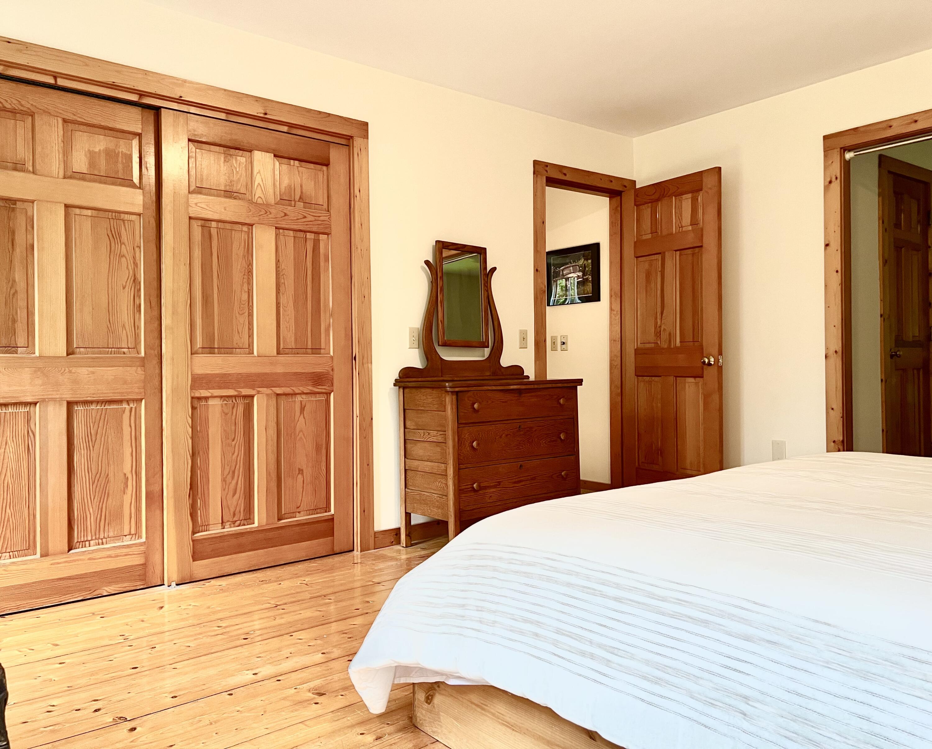 7 Cobbles End Mount Desert, ME 04660 - Photo 22 of 40 Primary bedroom