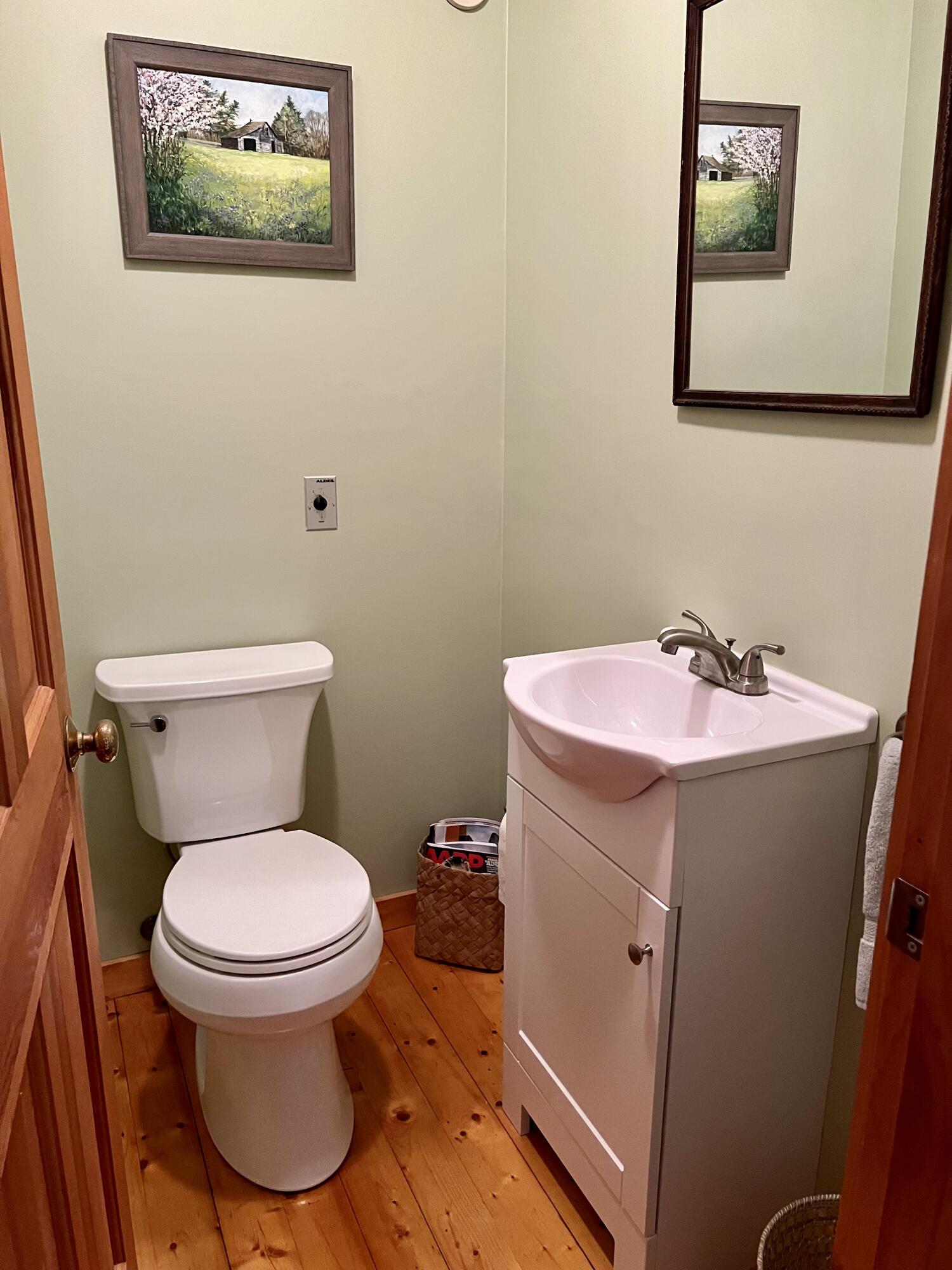 7 Cobbles End Mount Desert, ME 04660 - Photo 7 of 40 Half bath on 1st floor