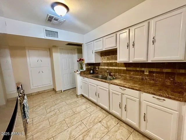 $324,900 | 4715 North 51st Avenue, Phoenix, AZ 85031