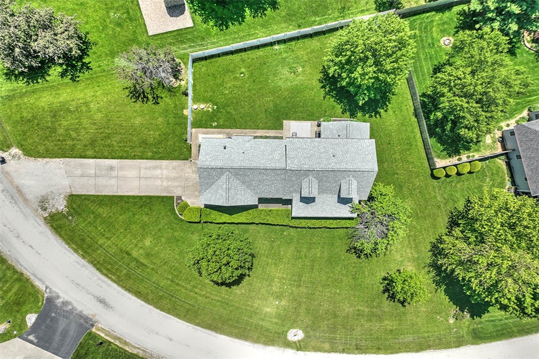 8165 Burgett Drive Decatur, IL 62521 - Photo 28 of 29