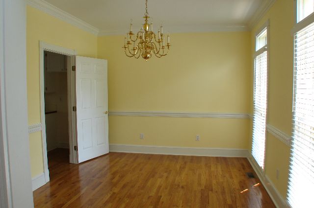 102 Shadow Ridge Circle Simpsonville, SC 29681 - Photo 4 of 17 Gallery Image 4