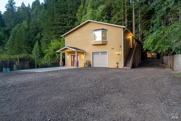 $930,000 | 14783-14785 Armstrong Woods Road, Guerneville, CA 95446