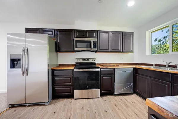 $930,000 | 14783-14785 Armstrong Woods Road, Guerneville, CA 95446