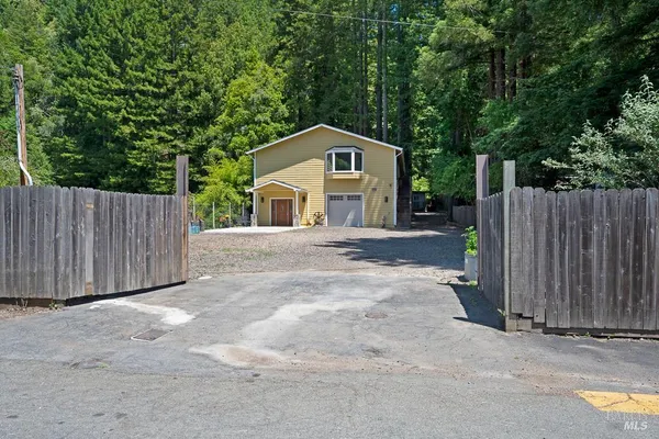 $930,000 | 14783-14785 Armstrong Woods Road, Guerneville, CA 95446