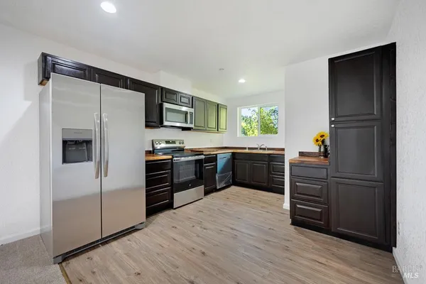 $930,000 | 14783-14785 Armstrong Woods Road, Guerneville, CA 95446