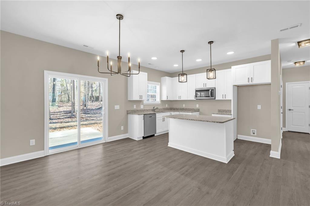 2603 Cromwell Road Greensboro, NC 27407 - Photo 11 of 34