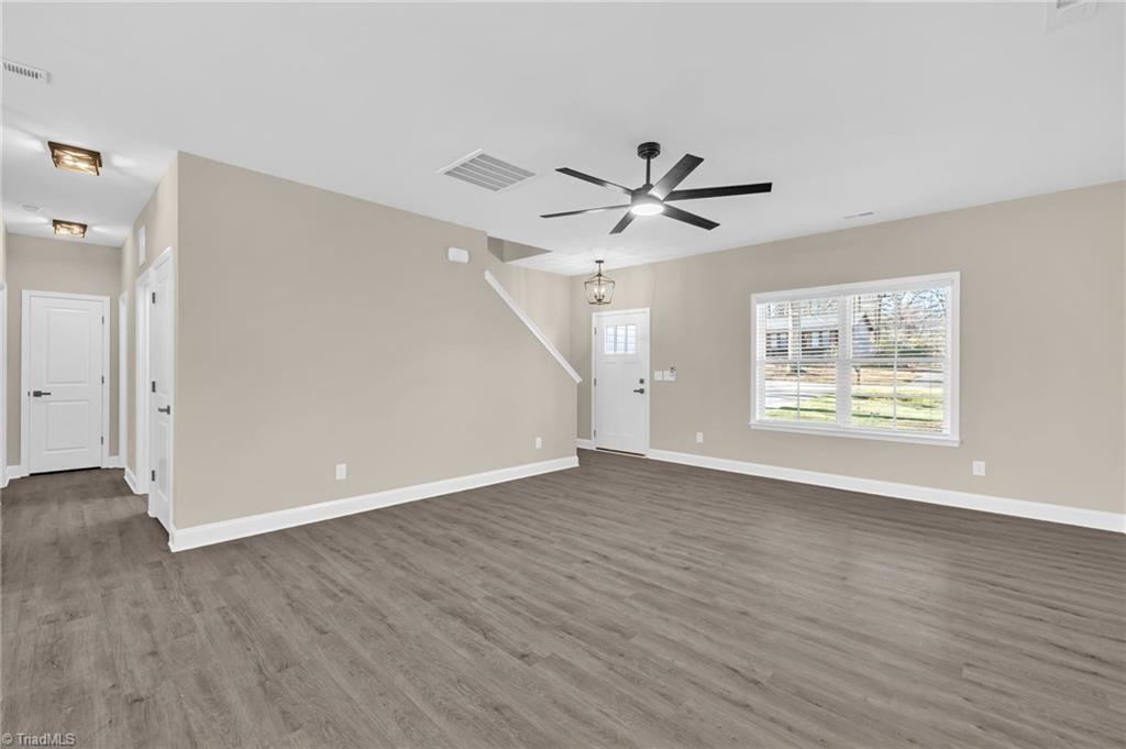 2603 Cromwell Road Greensboro, NC 27407 - Photo 8 of 34