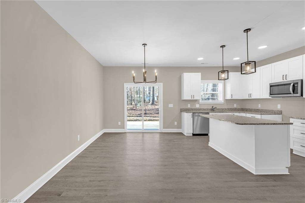 2603 Cromwell Road Greensboro, NC 27407 - Photo 10 of 34