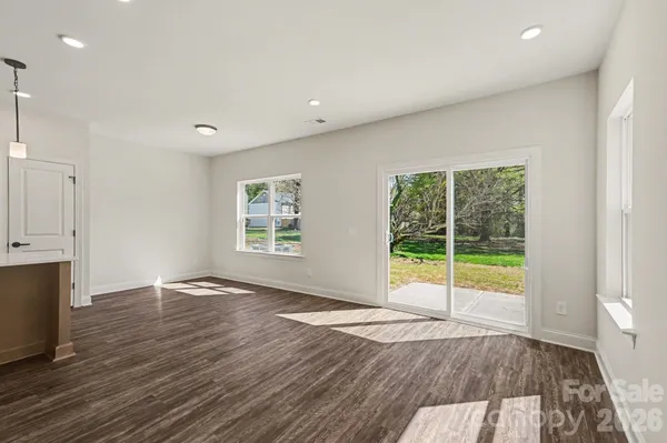 $395,000 | 564 West Wilson Avenue, Mooresville, NC 28115