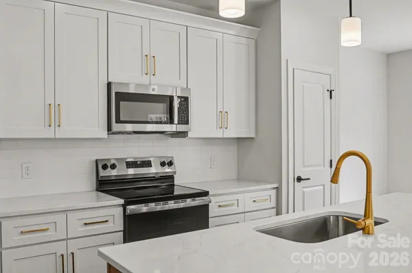 $395,000 | 564 West Wilson Avenue, Mooresville, NC 28115