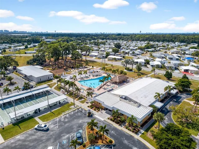 a view of a tennis court