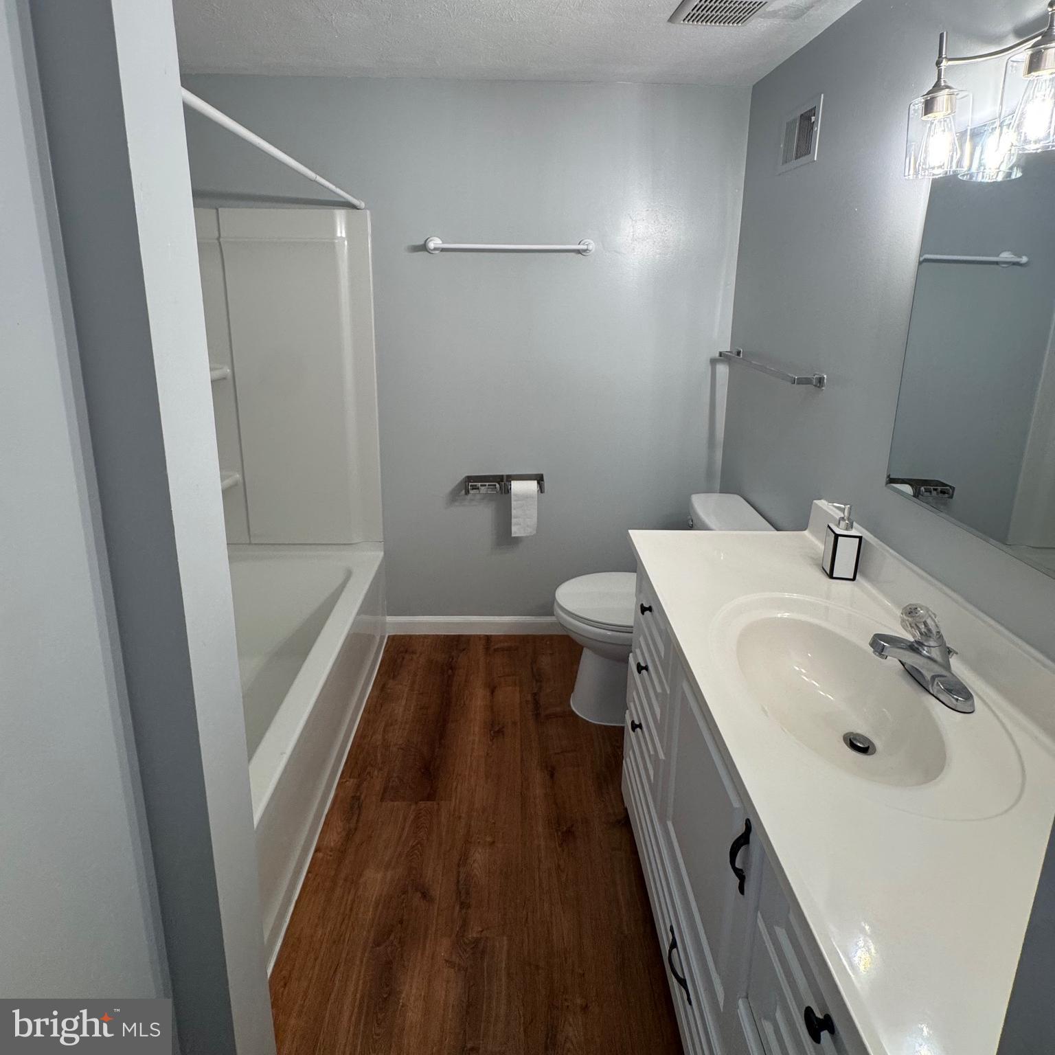 8458 Stonewall Road Manassas, VA 20110 - Photo 15 of 18
