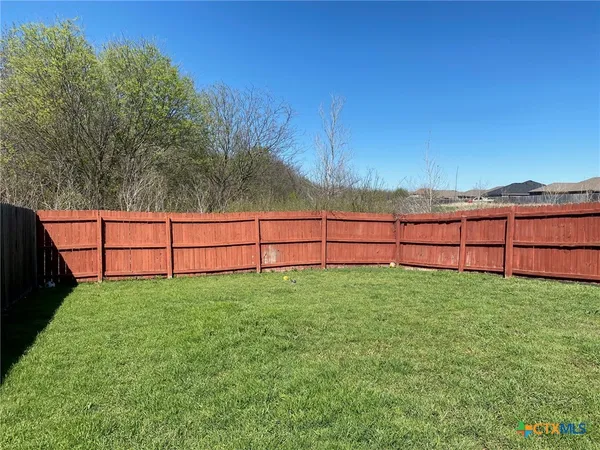 $350,000 | 1004 Leah Drive, Unit B, Troy, TX 76579