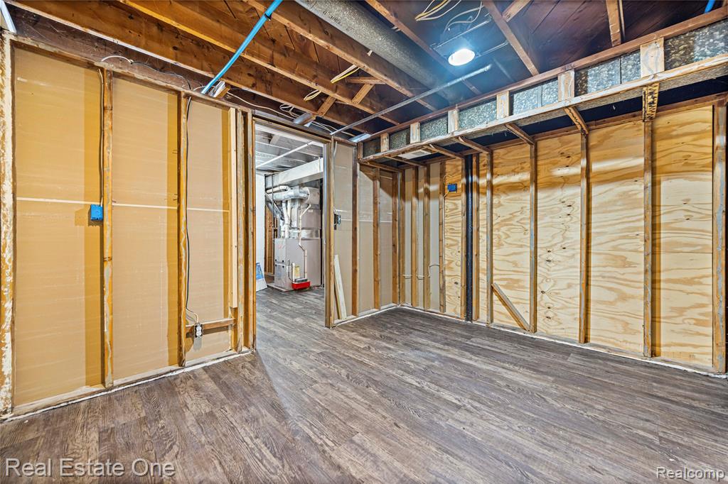 12107 19 Mile Road Sterling Heights, MI 48313 - Photo 15 of 20