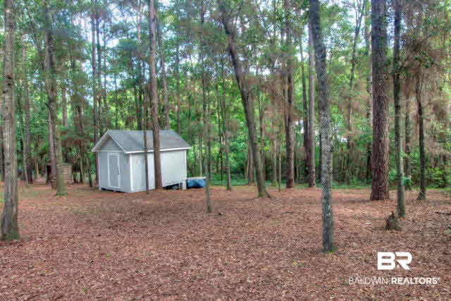 513 Grand Avenue Fairhope, AL 36532 - Photo 27 of 28 backyard