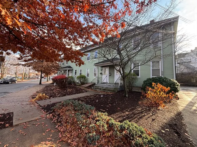 $1,900 | 33 Gorham Street, Unit B, Waltham, MA 02453