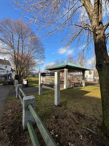 $1,900 | 33 Gorham Street, Unit B, Waltham, MA 02453