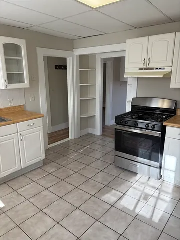 $1,900 | 33 Gorham Street, Unit B, Waltham, MA 02453