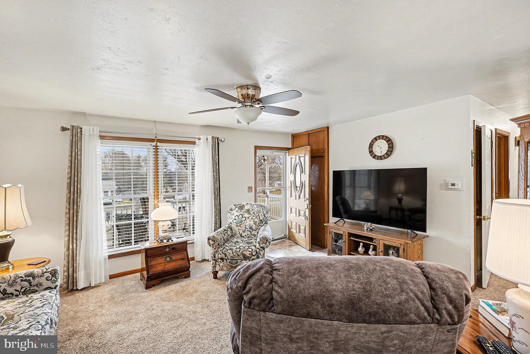 101 North Hills Drive Rising Sun, MD 21911 - Photo 5 of 23 Living Room