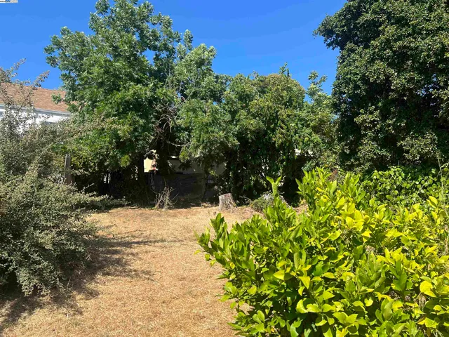 $399,000 | 6908 MacArthur Boulevard, Oakland, CA 94605