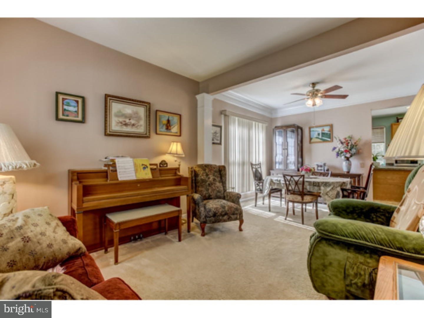 3812 Marsh Road Garnet Valley, PA 19060 - Photo 6 of 25 Living Room