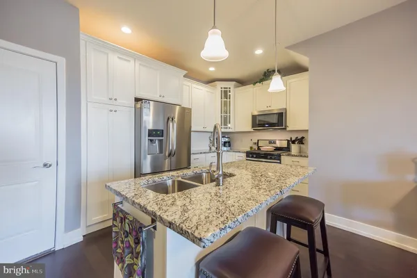 $525,000 | 605 Lakeview Court, King of Prussia, PA 19406