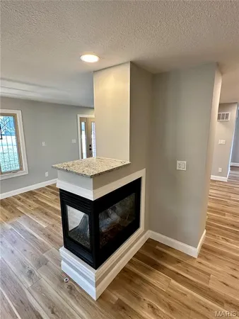 $499,900 | 203 Lakeside Drive, Bethalto, IL 62010