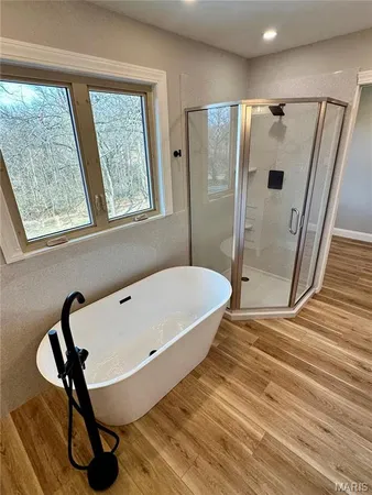 $499,900 | 203 Lakeside Drive, Bethalto, IL 62010