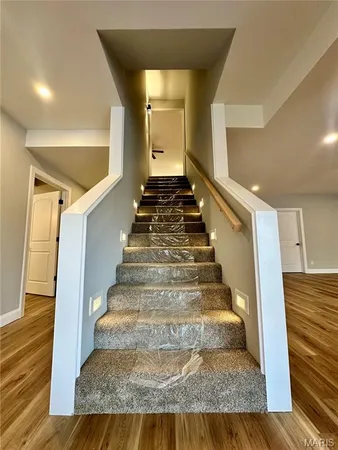 $499,900 | 203 Lakeside Drive, Bethalto, IL 62010