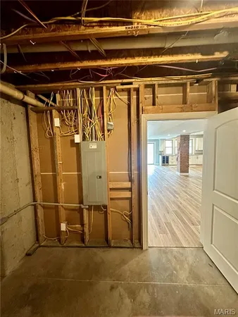 $499,900 | 203 Lakeside Drive, Bethalto, IL 62010