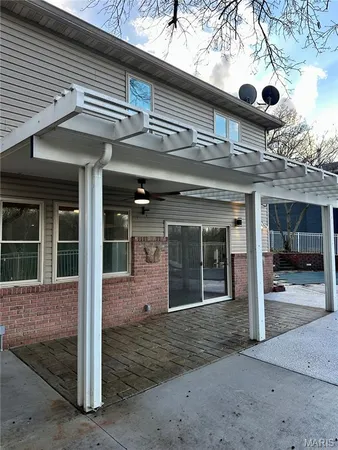 $499,900 | 203 Lakeside Drive, Bethalto, IL 62010