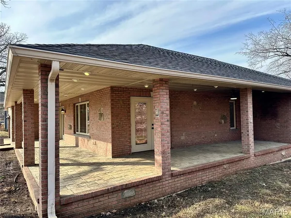 $499,900 | 203 Lakeside Drive, Bethalto, IL 62010