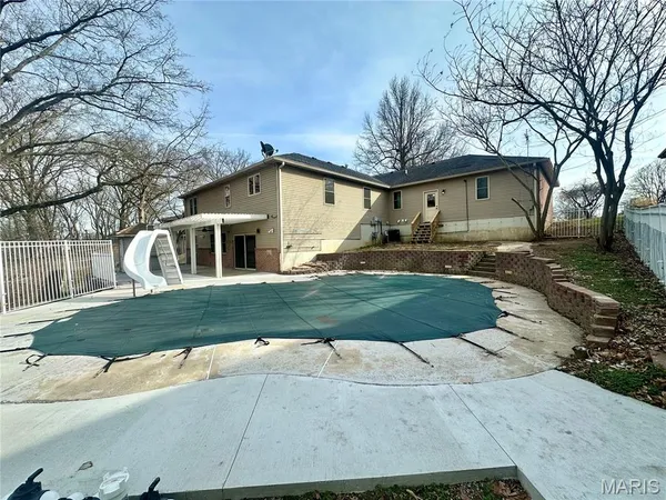 $499,900 | 203 Lakeside Drive, Bethalto, IL 62010