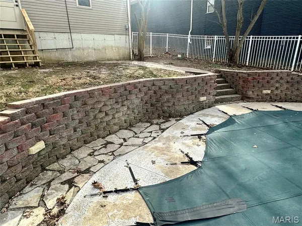 $499,900 | 203 Lakeside Drive, Bethalto, IL 62010