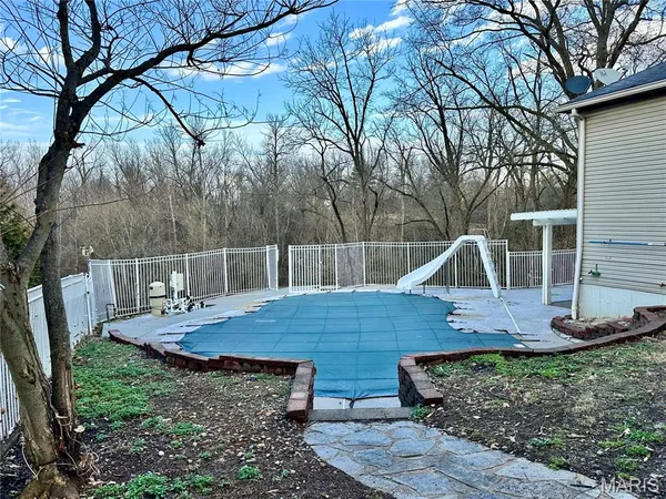 $499,900 | 203 Lakeside Drive, Bethalto, IL 62010