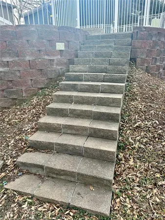 $499,900 | 203 Lakeside Drive, Bethalto, IL 62010