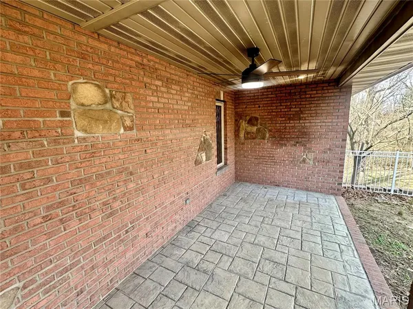 $499,900 | 203 Lakeside Drive, Bethalto, IL 62010