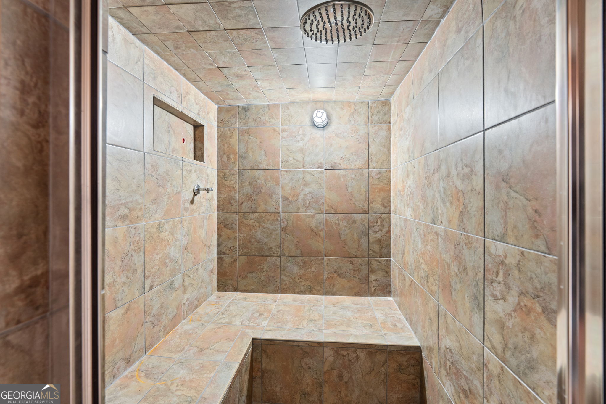 109 Crest Pointe Warner Robins, GA 31088 - Photo 51 of 86 a bathroom with a shower