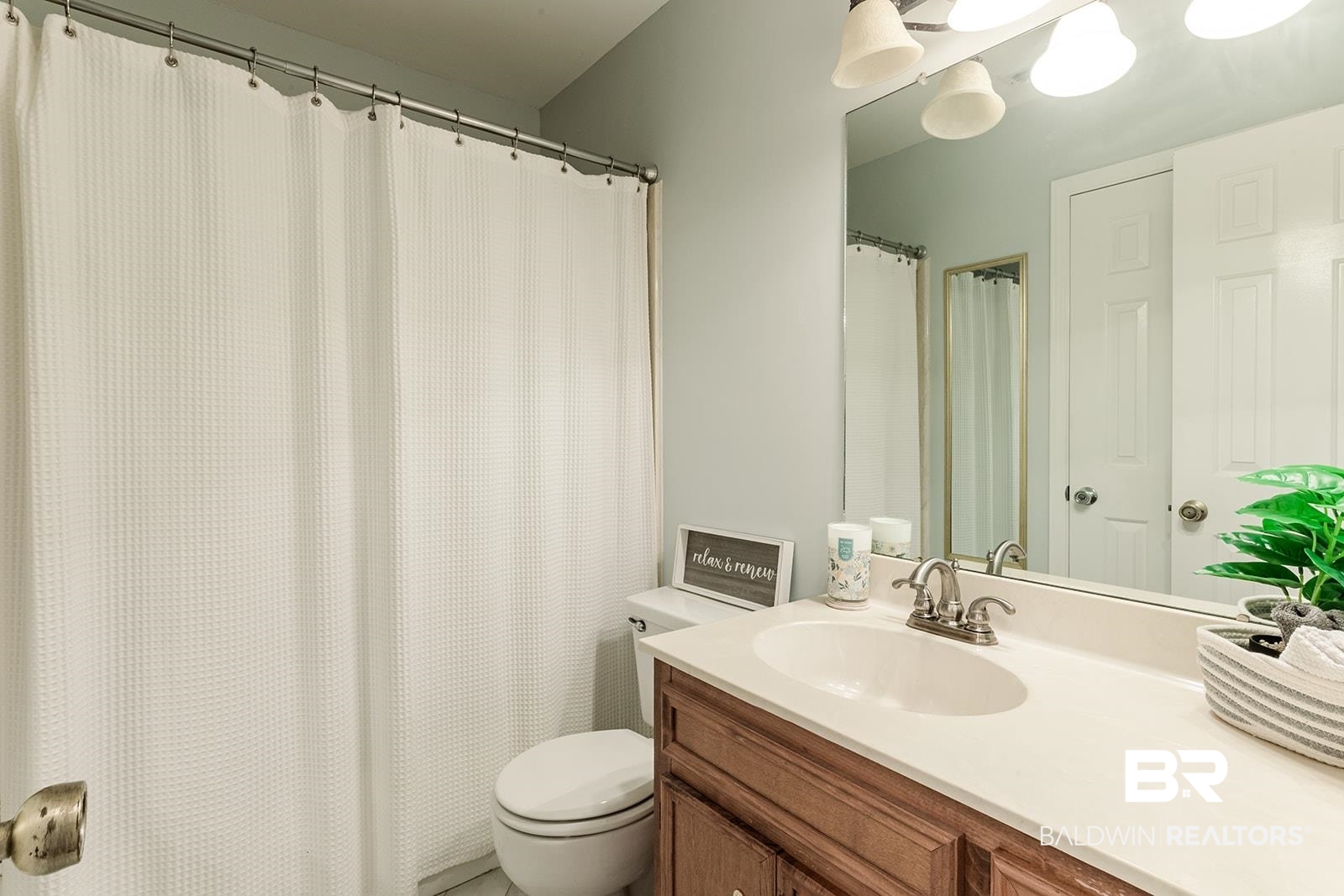 27 Hedgestone Court Mobile, AL 36608 - Photo 31 of 47