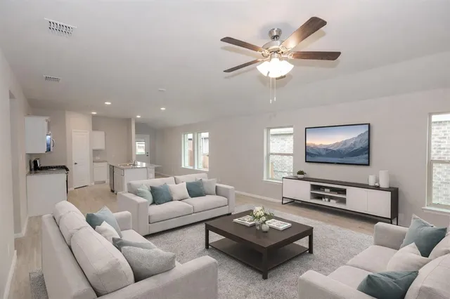 $1,975 | 151 Mojave Road, Boyd, TX 76023