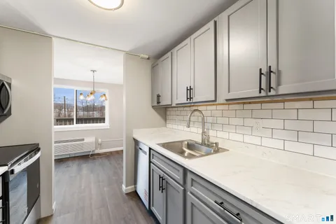 $195,000 | 126 Triangle Street, Unit B51, Danbury, CT 06810