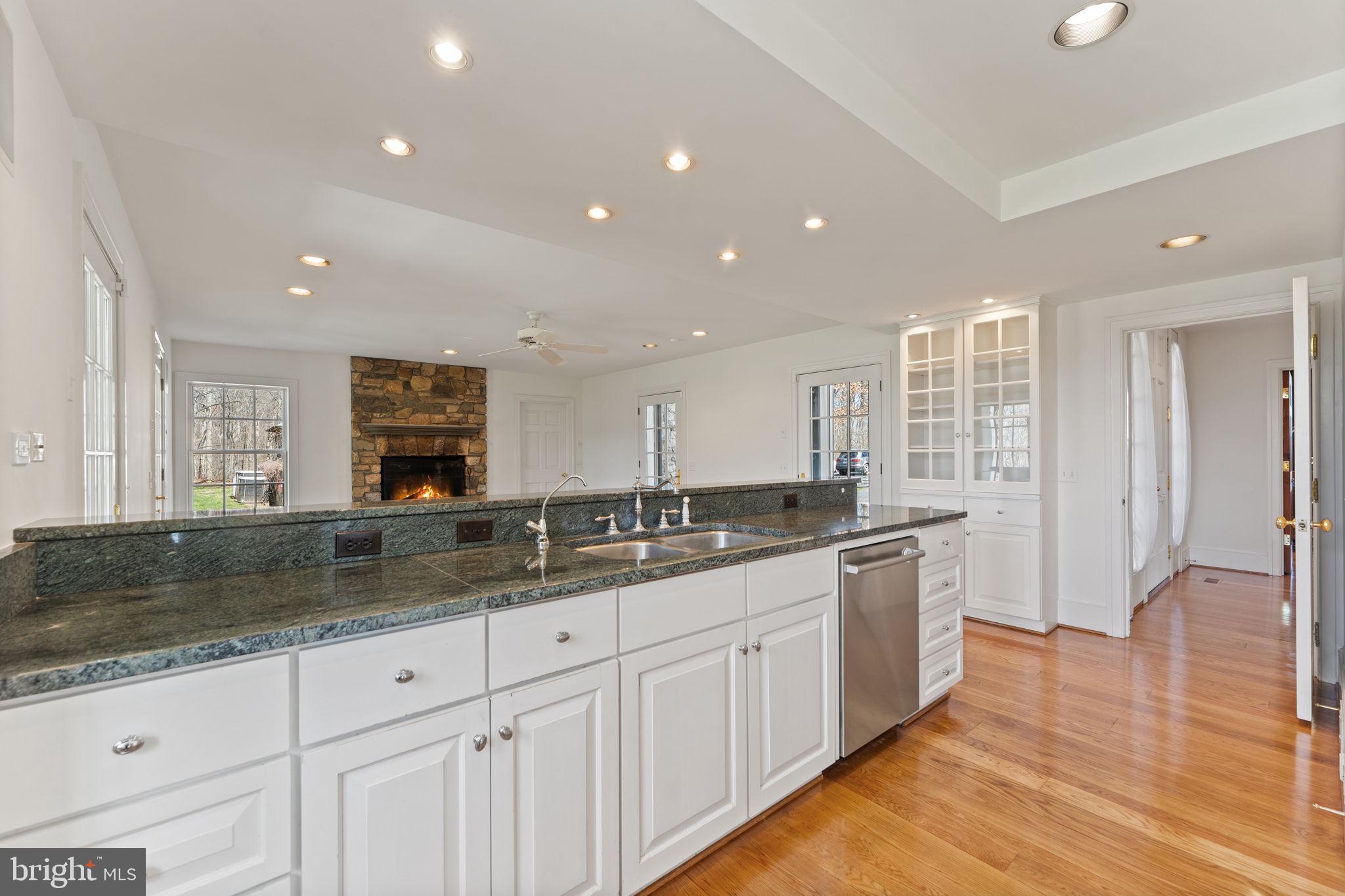 3625 Leeds Manor Road Markham, VA 22643 - Photo 11 of 49