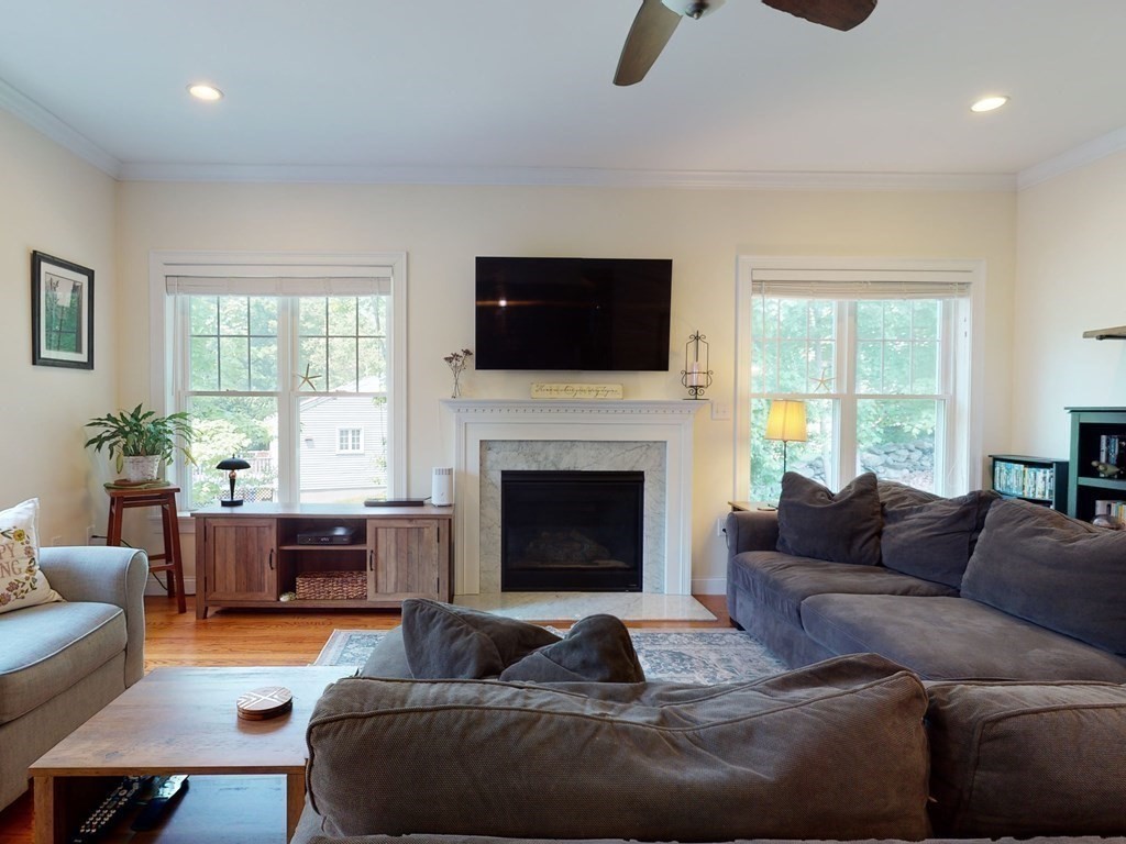 75 Framingham Road Marlborough, MA 01752 - Photo 6 of 40 Gallery Image 6