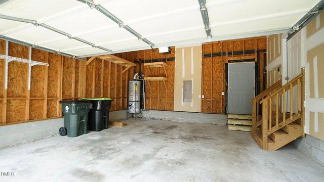 a view of an outdoor space