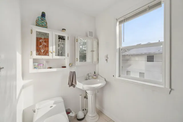 $450,000 | 7 Oakwood Street, Ypsilanti, MI 48197