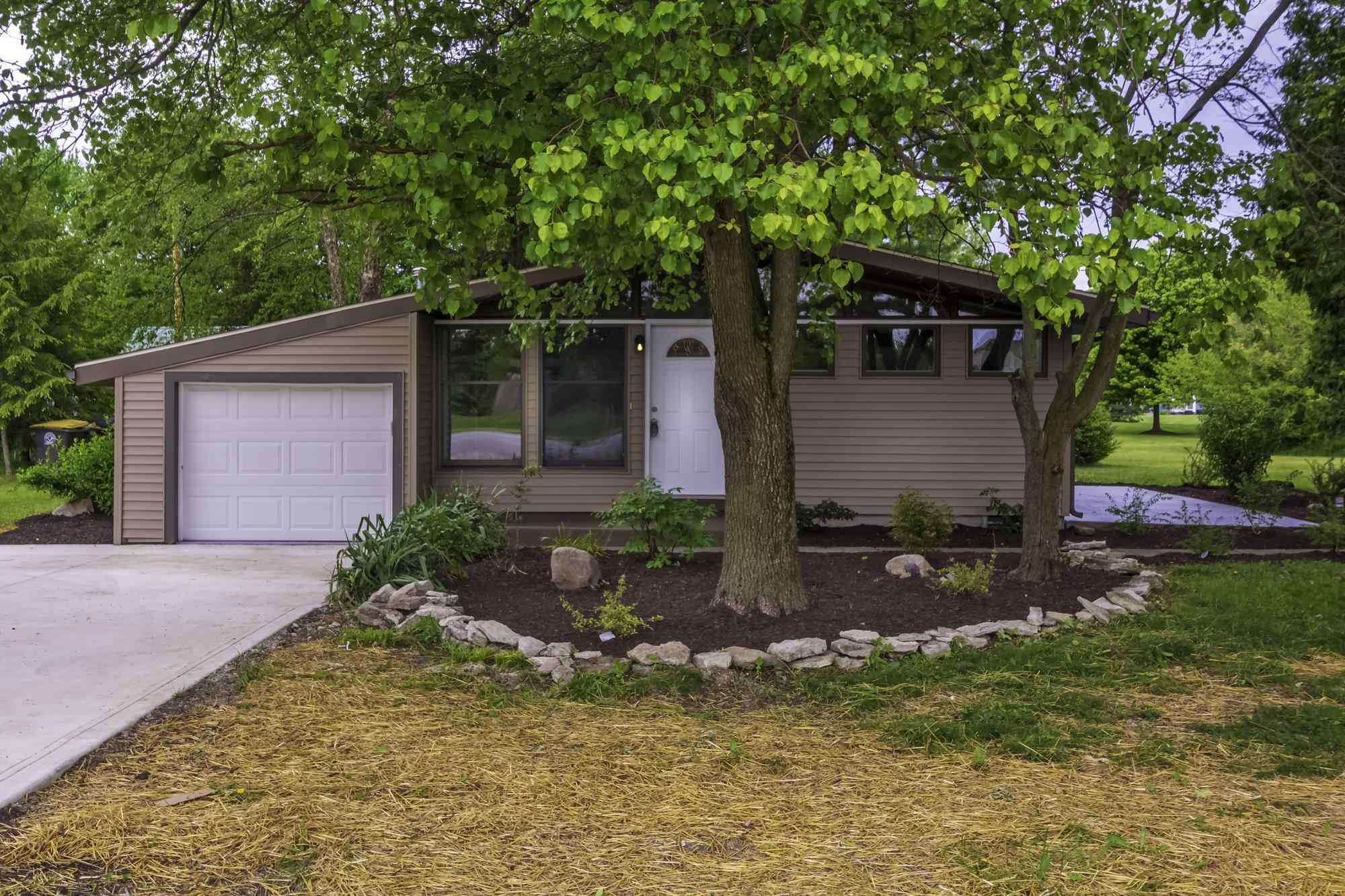 5530 Homestead Road Fort Wayne, IN 46814 - Photo 1 of 35